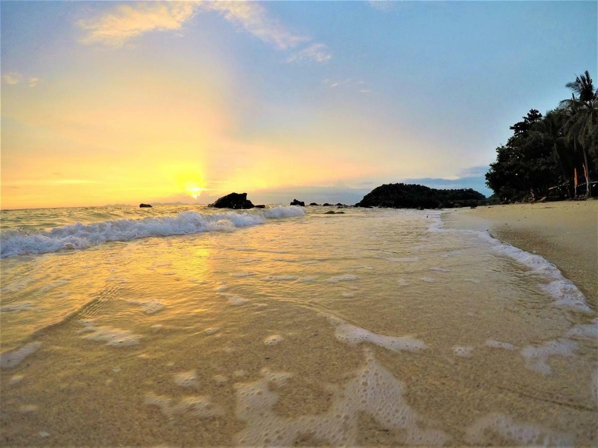Koh Jum Coral Bay Resort Eksteriør bilde