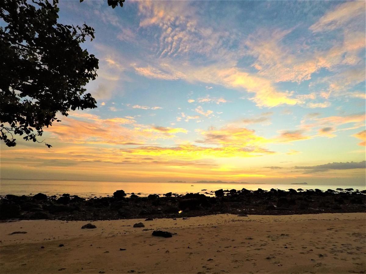 Koh Jum Coral Bay Resort Eksteriør bilde